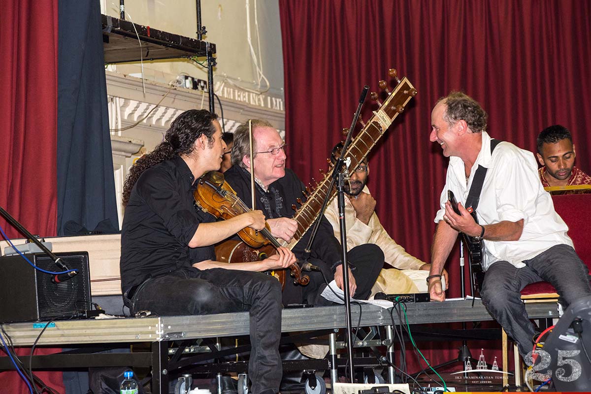 ©1987-2017 SKS Swaminarayan Temple East London
